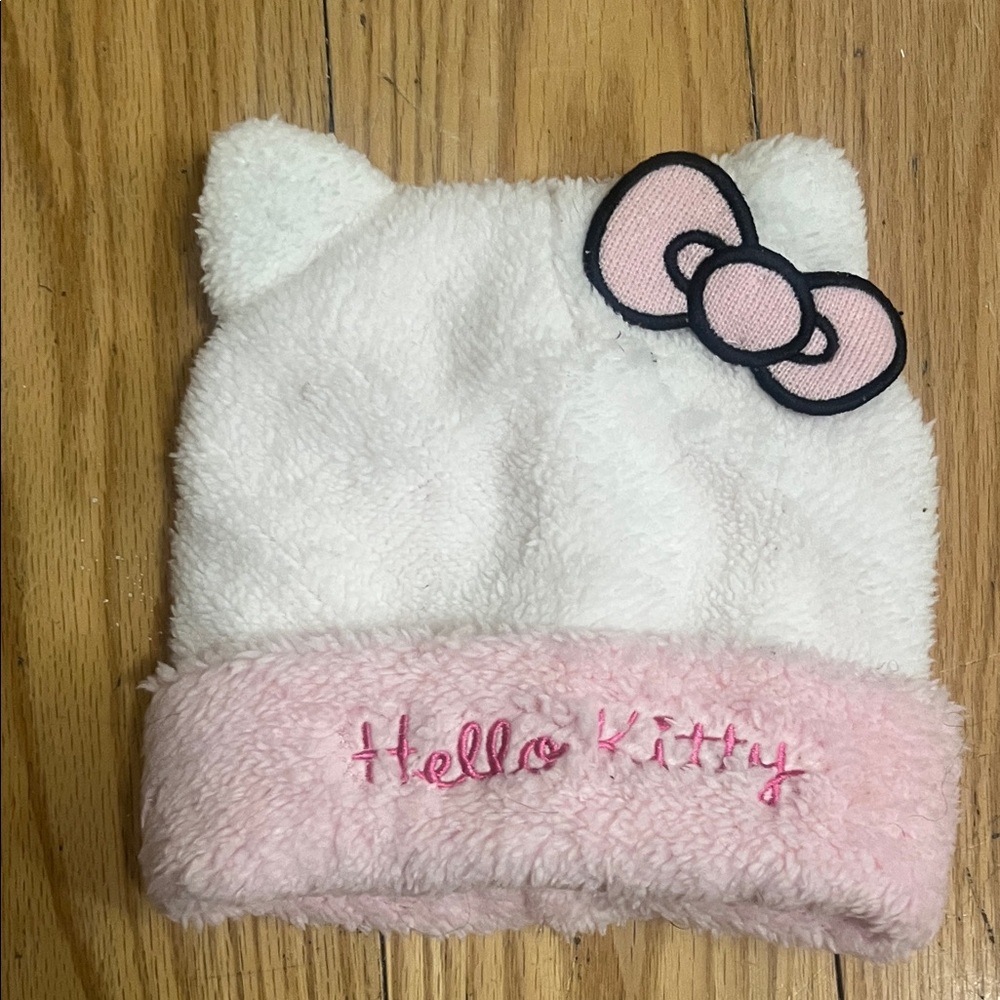 Hello Kitty Fuzzy Pink and White Hat